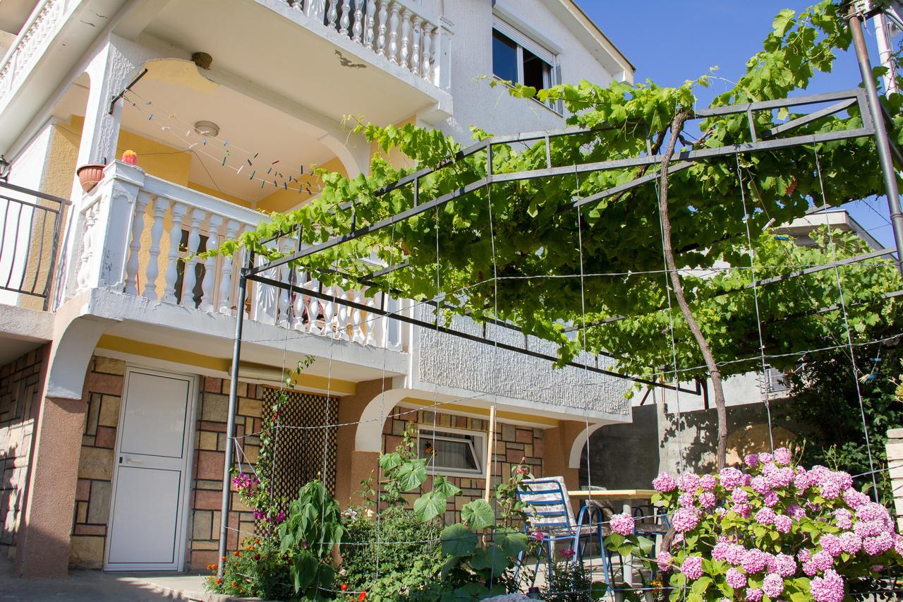 Apartments Lux Seaview Bar Ngoại thất bức ảnh